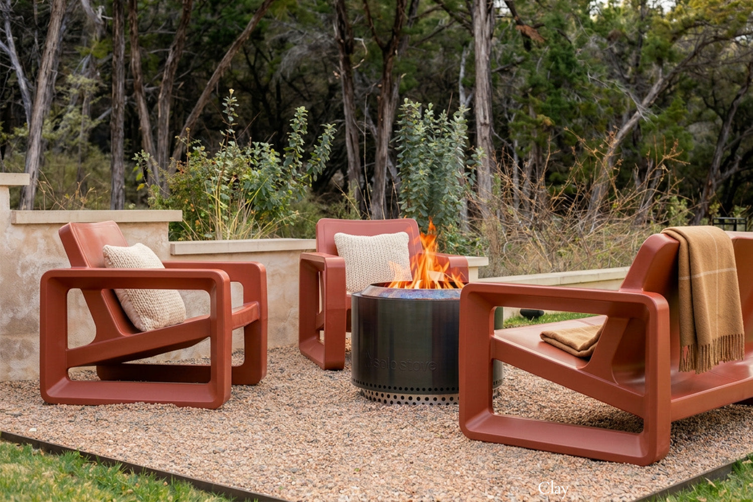 Deck Modern Outdoor Resin Lounge Chair – Patio & Poolside
