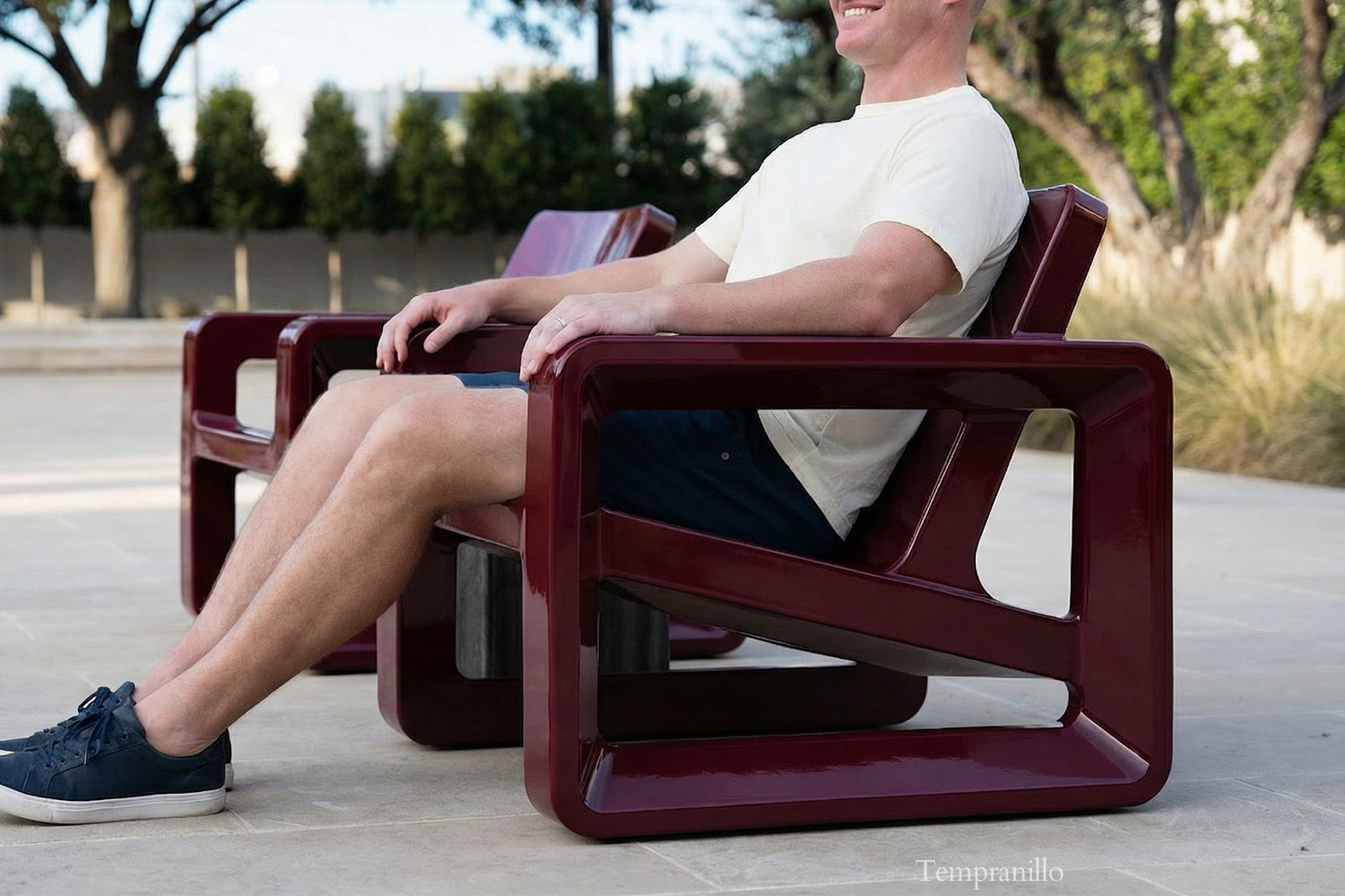 Deck Modern Outdoor Resin Lounge Chair – Patio & Poolside