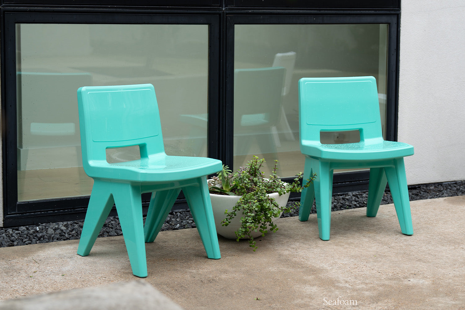 Fresco Modern Outdoor Dining Chair – Marine-Grade Polyethylene Patio Chair