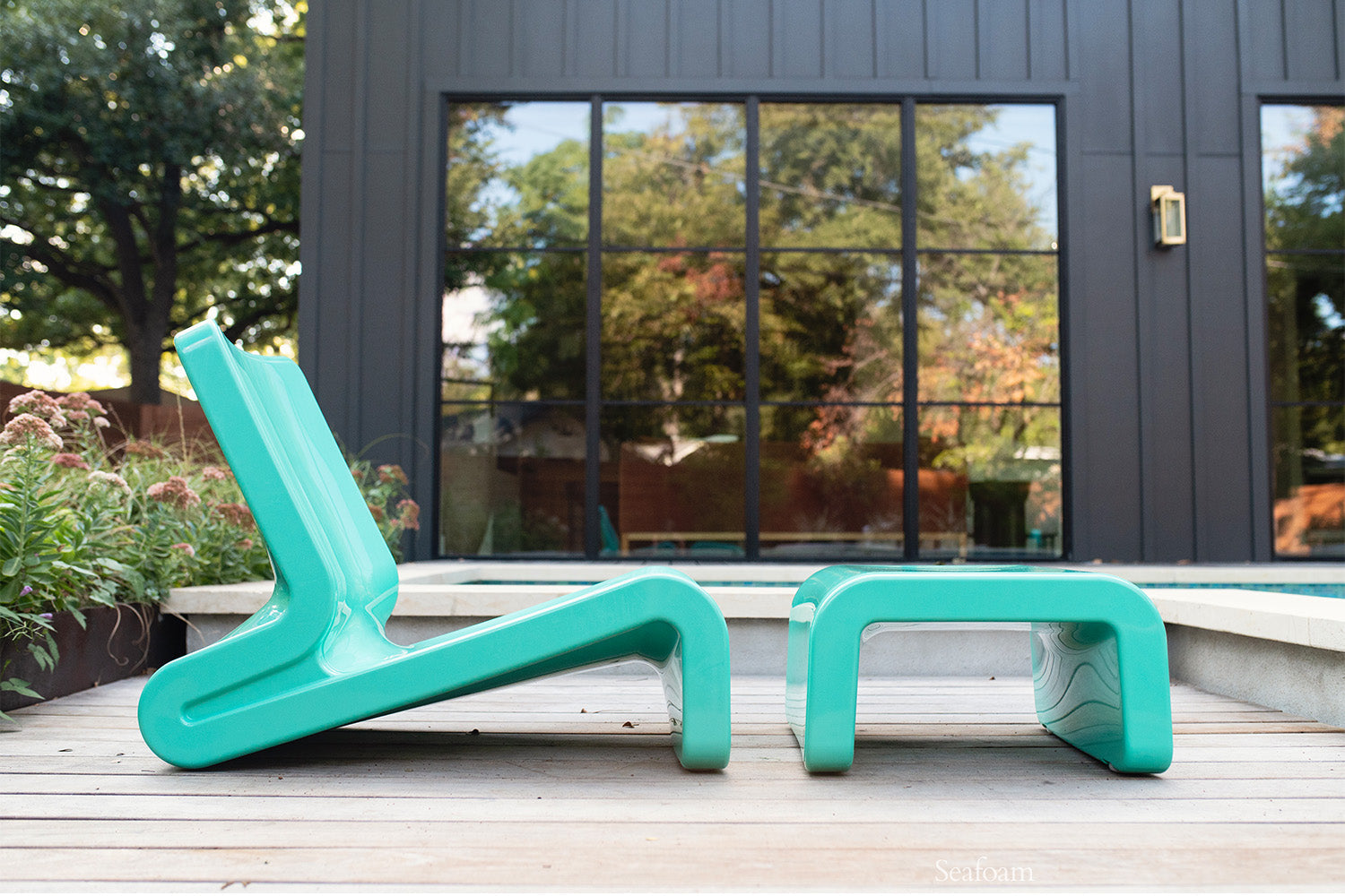 Line Outdoor Ottoman – Modern In-Pool & Patio Resin Ottoman