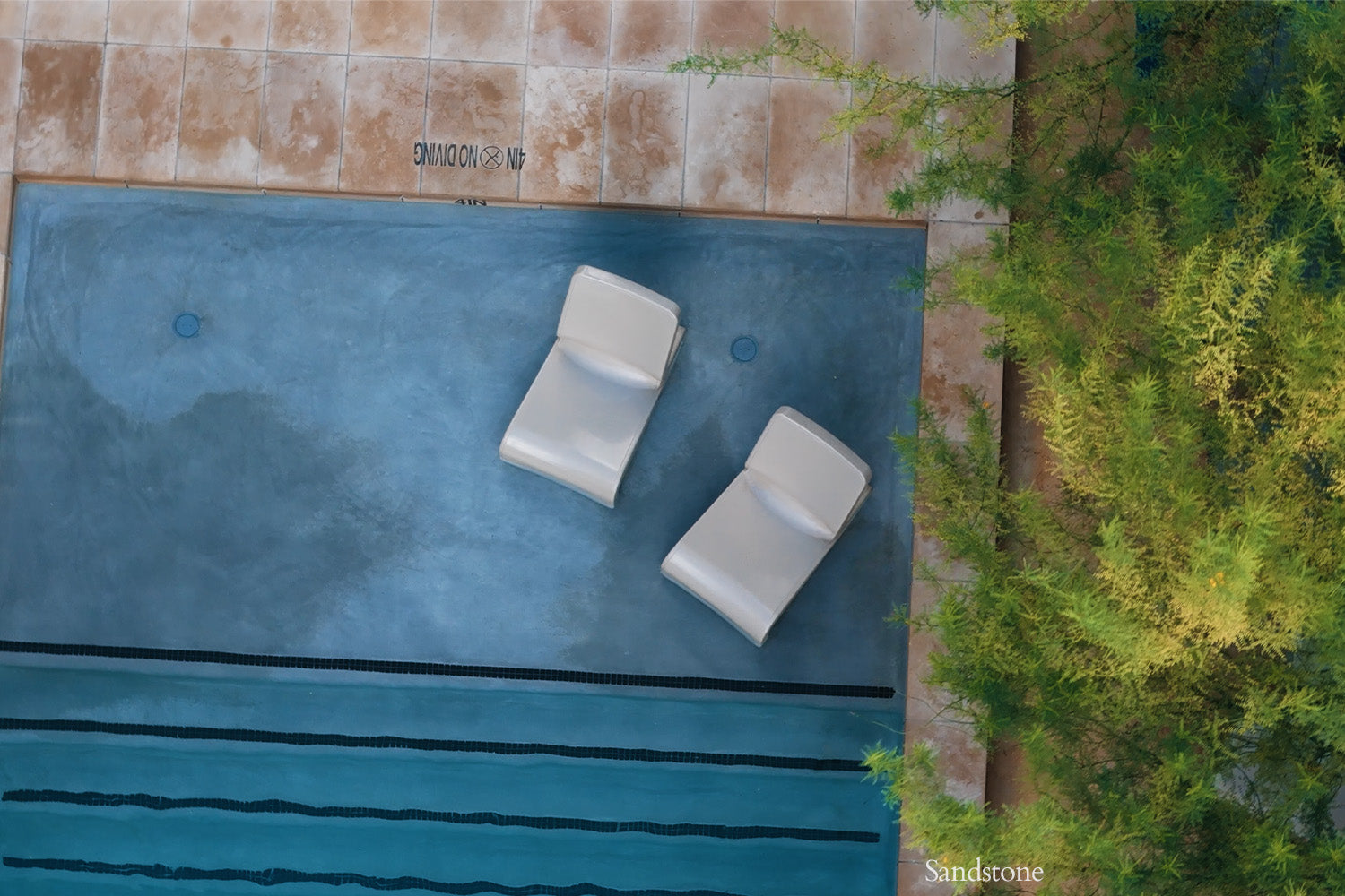 Line In-Pool Lounge Chair – Modern Outdoor Pool Chair