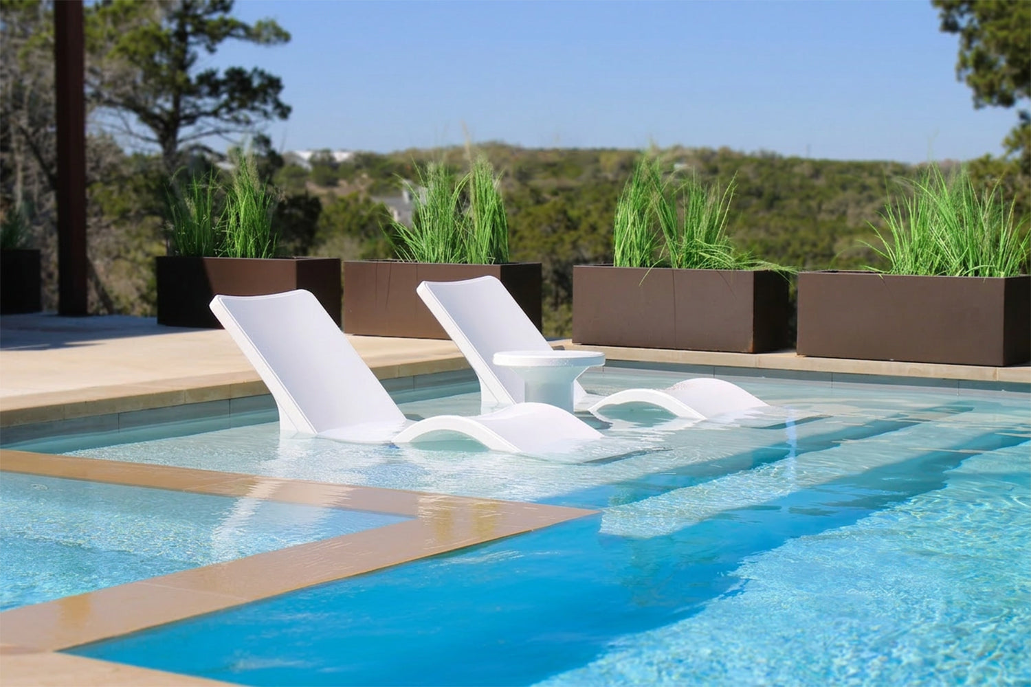 Line In-Pool Chaise Lounge – Modern Luxury Pool Lounger