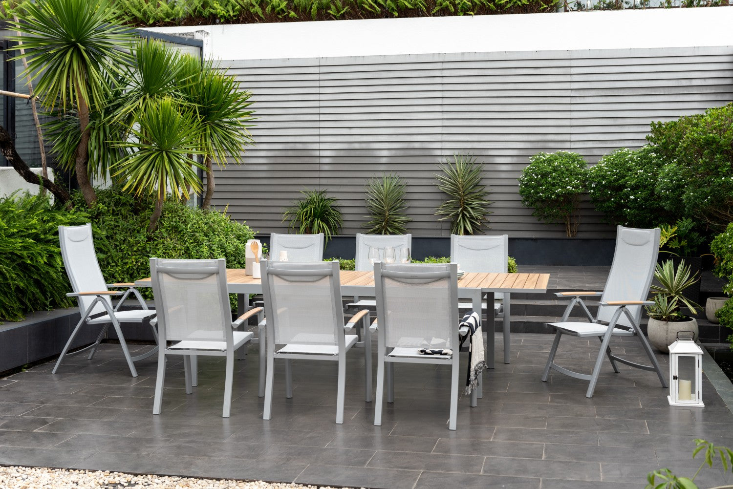 Panama Light Outdoor Extendable Dining Table – Aluminum AluPrint Patio Table